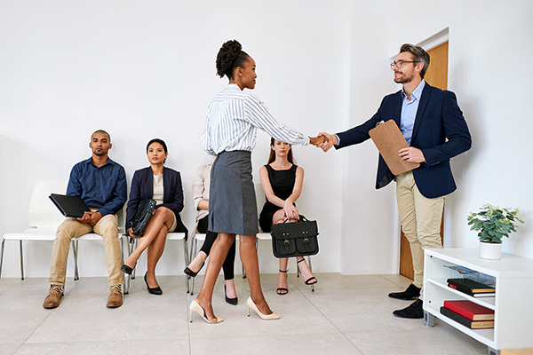 Speakers Who Get Results | Christina Bui | Recruiting The Right Leaders